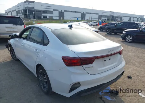 2024 Kia Forte Lxs из США, поврежденный, VIN 3KPF24AD6RE836929